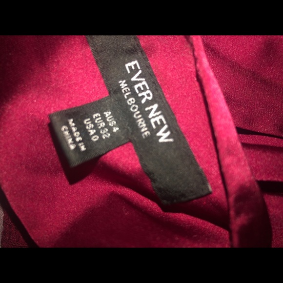 Red silk blouse - Picture 4 of 4